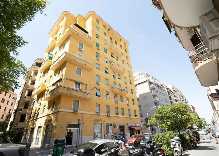 Blue Miracle Apartment *