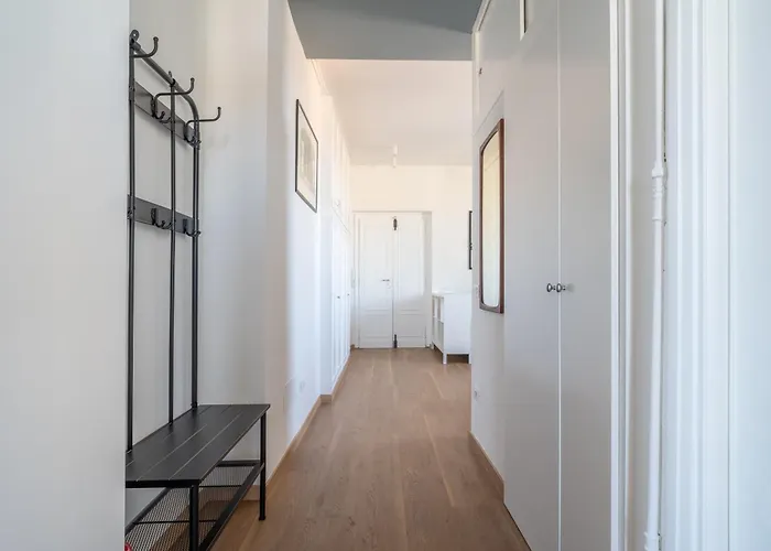 Blue Miracle Apartment
