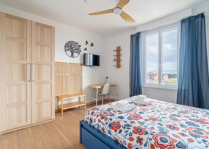 Apartment Blue Miracle Rom