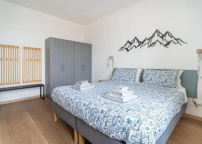 Blue Miracle Apartment